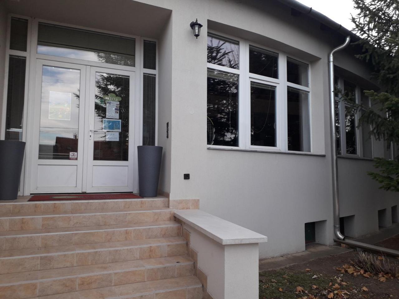 Tenisz Apartment Vecsés Exterior foto